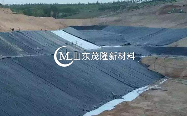 《青海市循化县垃圾填埋场》防水毯、土工膜施工