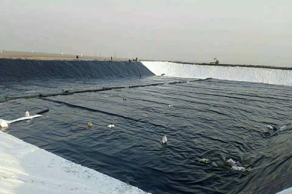 土工膜在建养殖池时应该怎么做？  第1张