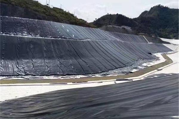 垃圾填埋场库区防渗选择什么样的土工膜？  第1张