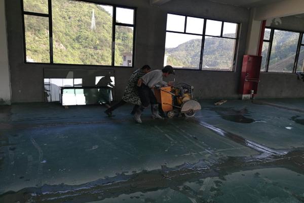 屋面伸缩缝的防水做法有哪些？  第2张
