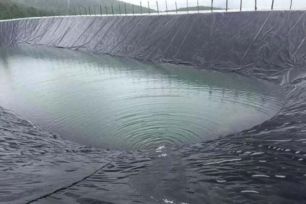 蓄水池土工膜怎么铺设？  第1张