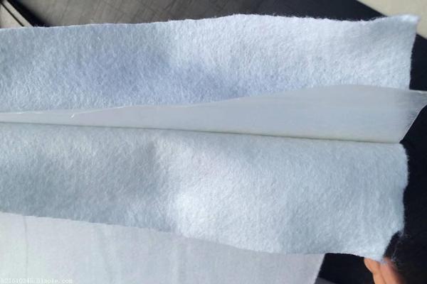 复合土工膜常见的规格型号有哪些呢？  第3张